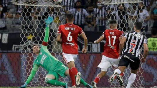 River, eliminado de la Libertadores: Mineiro lo goleó 3-0
