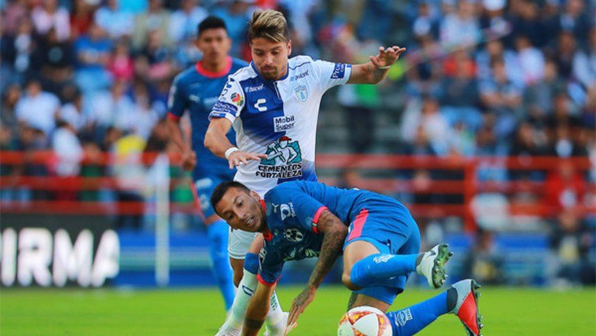 Revancha tres años después: Palacios, ex Boca, le dio tremenda patada a Vangioni, ex River