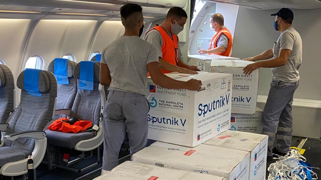 El último viernes&nbsp;llegaron al país 370.000 nuevas dosis de&nbsp;Sputnik&nbsp;V (Foto: Aerolíneas Argentinas).