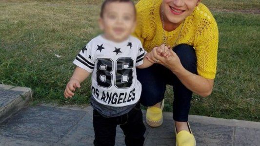 La golpearon, intentaron violarla y tiraron a su hijo de 2 años al río