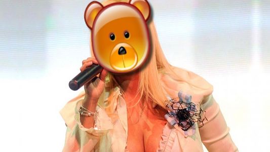 Si tuviera que vender mi cuerpo, ganaría más plata con mi cola y mis pechos