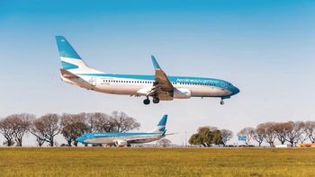Aerolíneas Argentinas y los gremios aeronaúticos firmaron un preacuerdo salarial