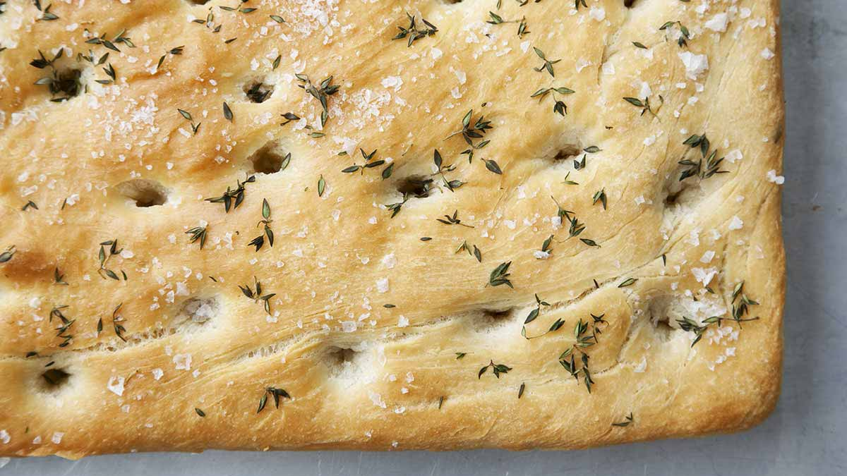 Receta FOCACCIA: el pan más CRUJIENTE por fuera y SUAVE por dentro