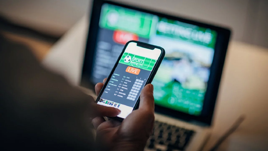 El peligro de las apuestas online: el boom de los influencers y el crecimiento de la ludopatía digital