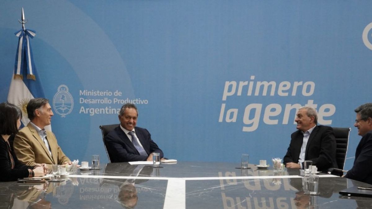 Scioli se reunió con la conducción de la Cámara de Comercio de los Estados Unidos en Argentina (AmCham). (Foto: Desarrollo Productivo)