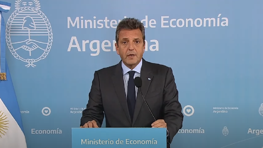 Economía informó un sustancial aumento de la recaudación de IVA en septiembre y una mejora en la coparticipación