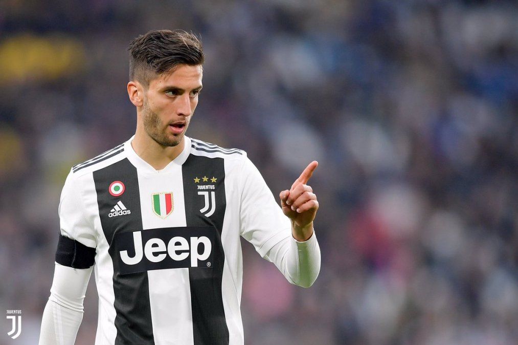 Severa sanción a Rodrigo Bentancur por su expulsión en la Supercopa italiana