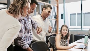 Un país europeo le sacará los planes sociales a quienes se negaron a trabajar