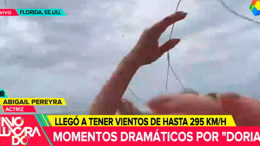Terrible blooper de Abigail Pereira cuando cubría la llegada del huracán en Miami Dorian