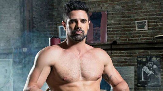 Filtran fotos íntimas de Luciano Castro completamente desnudo