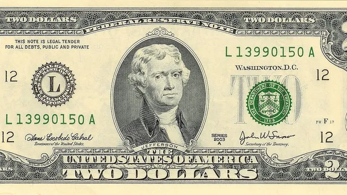 Pagan 300 mil pesos al suertudo propietario de este billete de 2 dólares