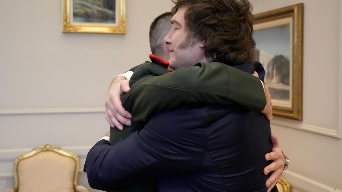 Javier Milei recibió al gendarme Nahuel Gallo en Casa Rosada