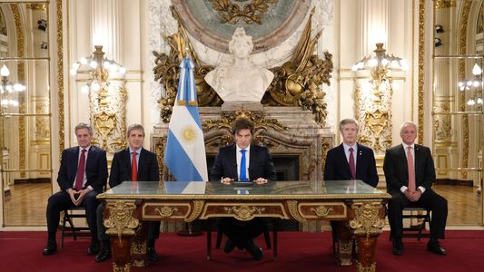 El mensaje de Milei al Congreso: Me van a tener que sacar con los pies para adelante