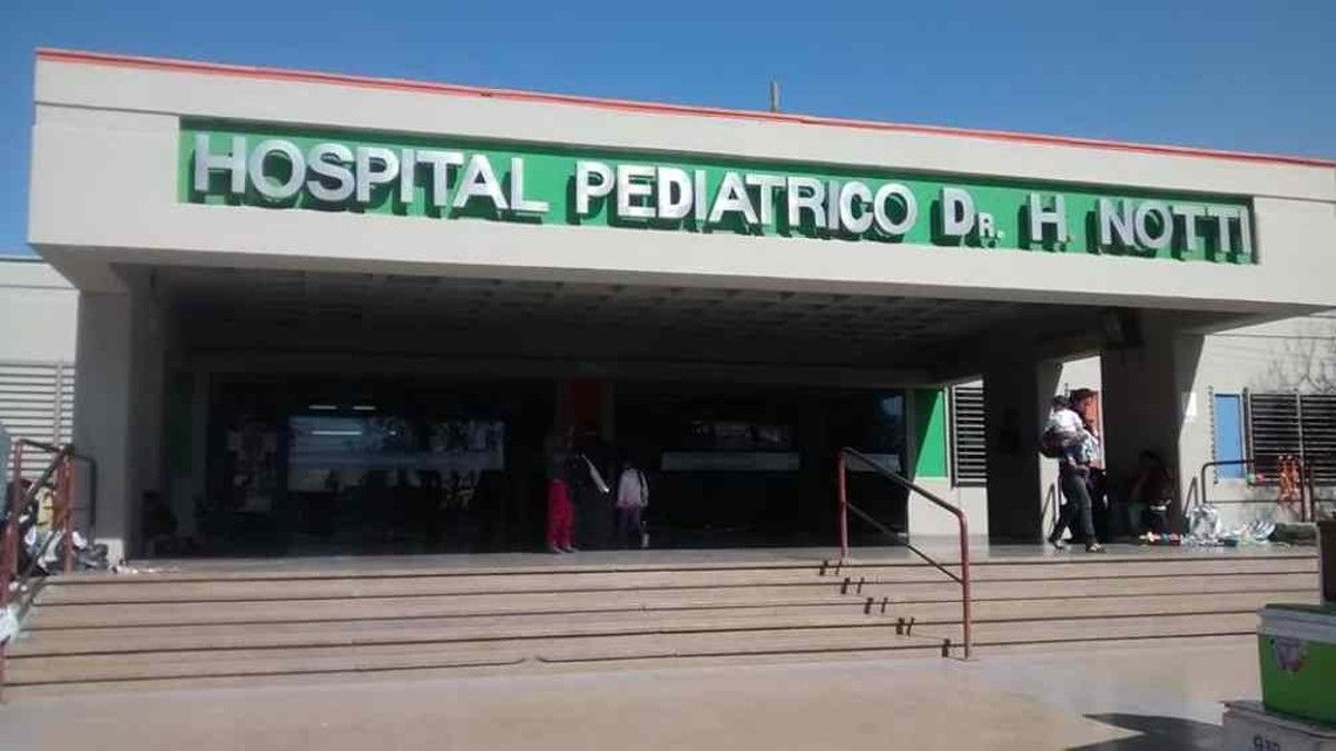 El nene fue trasladado de urgencia al Hospital Pediátrico Humberto Notti. Foto: Télam.&nbsp;