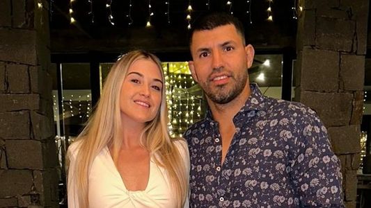 Encuentran a la ex del Kun Agüero a los besos con un hombre en un boliche
