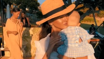 El dulce video de la China Suárez y Magnolia en Ibiza