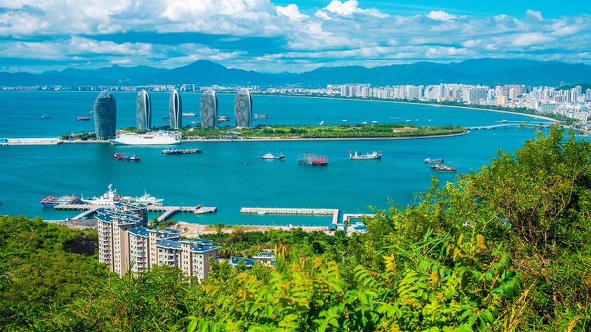 Más de 80.000 turistas están atrapados en Hainan