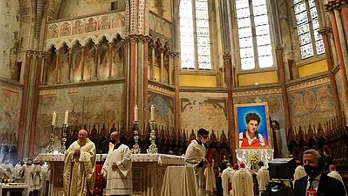 Asís, italia. En el año 2018, Carlo Acutis fue declarado venerable por la Iglesia Católica. (Foto: Gentileza Daily Mail)