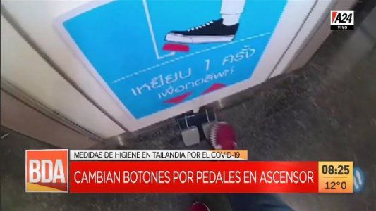 Crearon un sistema que cambia los botones de ascensores por pedales