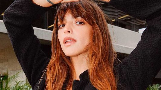 Calu Rivero mostró cómo regó sus plantas con su propia sangre menstrual