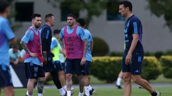 Lionel Scaloni no definió el equipo para el partido ante Bolivia. Lionel Scaloni no definió el equipo para el partido ante Bolivia.