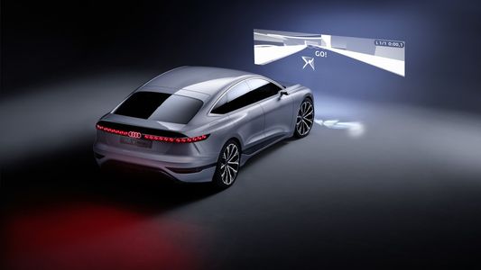Audi nos muestra la evolución de la luz digital