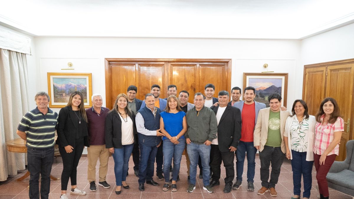 Partidos liberales de La Rioja apoyarán a Sergio Massa en el balotaje. Partidos liberales de La Rioja apoyarán a Sergio Massa en el balotaje.