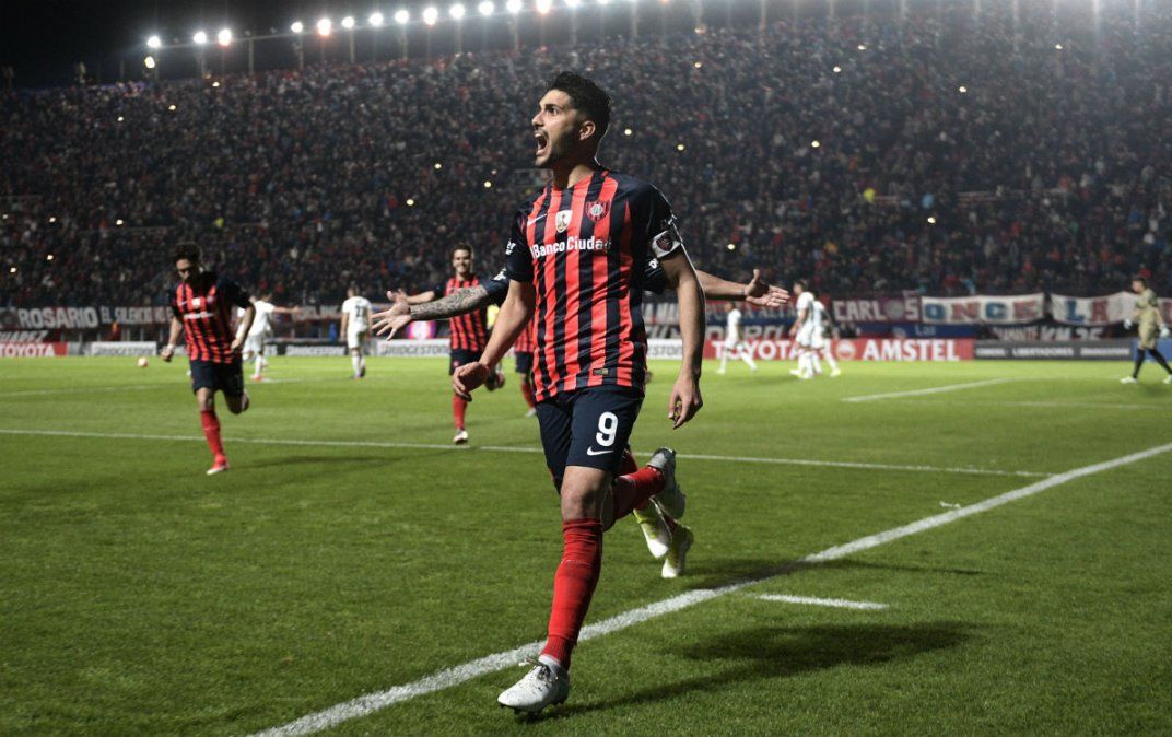 Vélez-San Lorenzo 2018 en vivo: qué canal transmite y televisa para ver en vivo online y a qué hora juegan por la Superliga del 16 de abril