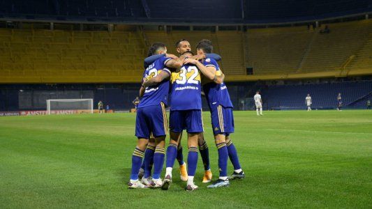 Boca, a octavos sin despeinarse: goleó 3-0 a The Strongest y piensa en Racing