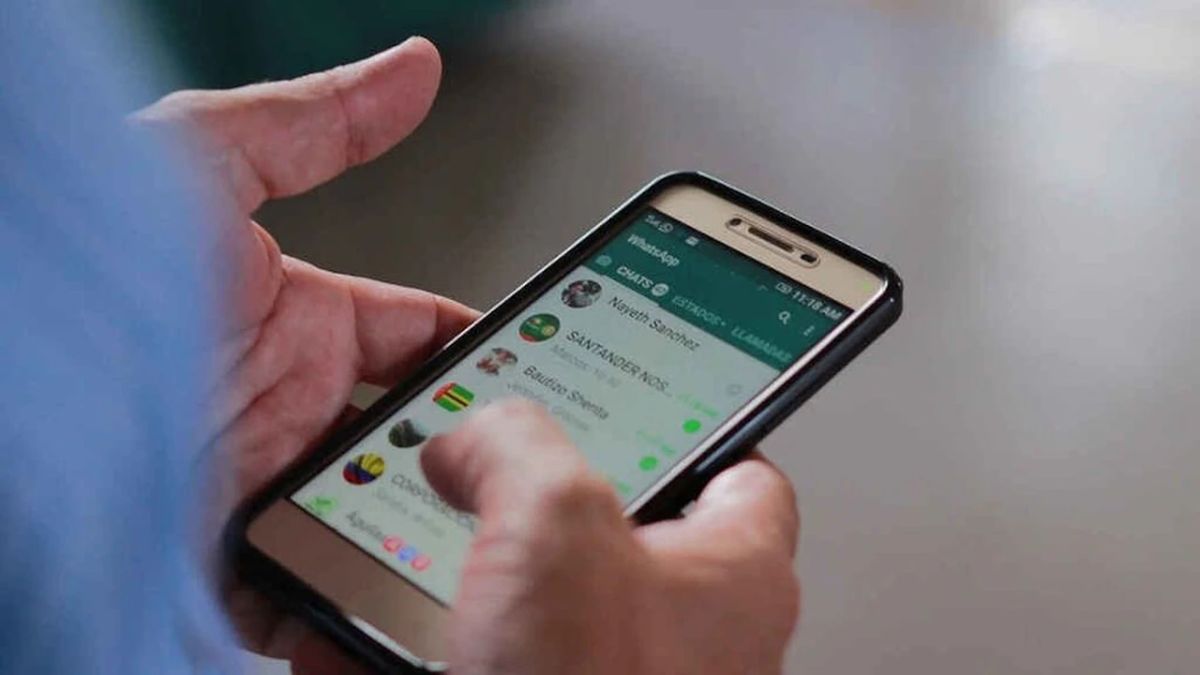 WhatsApp prueba una solución para ordenar los chats: así funcionarían los hilos de conversación.