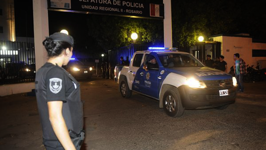 Esta noche tumbamos a siete: Los Monos amenazan a la policía de Rosario