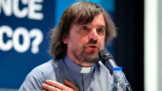 El Padre Pepe admitió que ve la crisis con preocupación y que espera que no termine como en el 2001