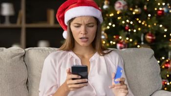 Nueva estafa en WhatsApp: así te vacían el homebanking y roban tus datos con imágenes navideñas