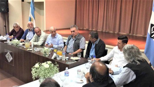 Operación candidato: Lavagna se reunió con sindicalistas en la CATT