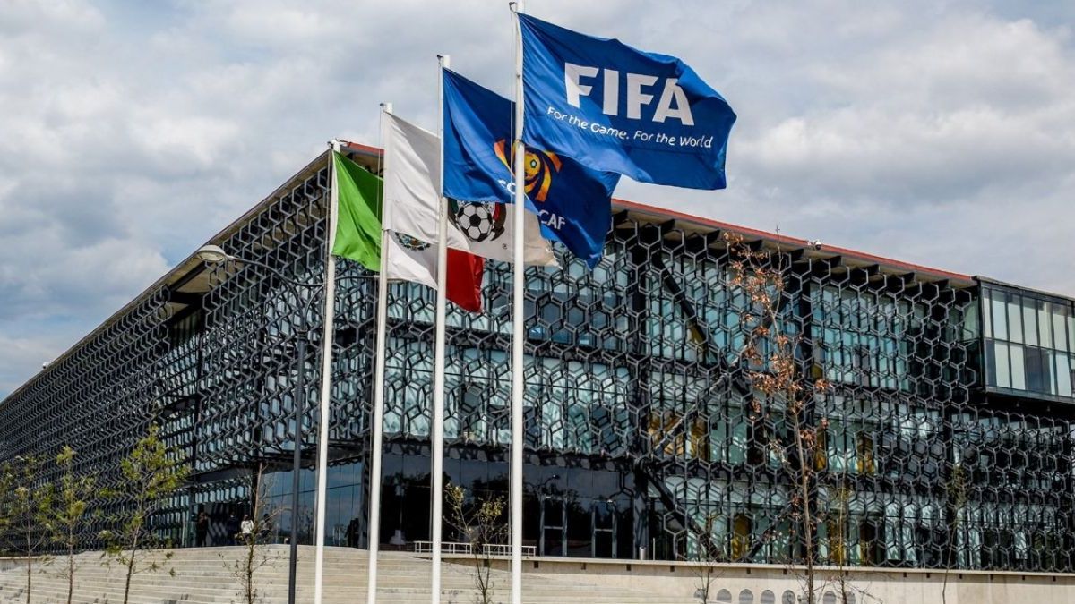 FIFA decidió sobreseer al DT argentino denunciado. 