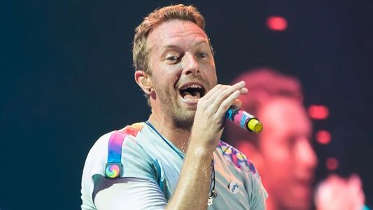 Qué enfermedad tiene Chris Martin que llevó a Coldplay a suspender shows y que pone en vilo a los fanáticos argentinos