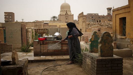 La Ciudad de los Muertos que habitan los vivos en Egipto