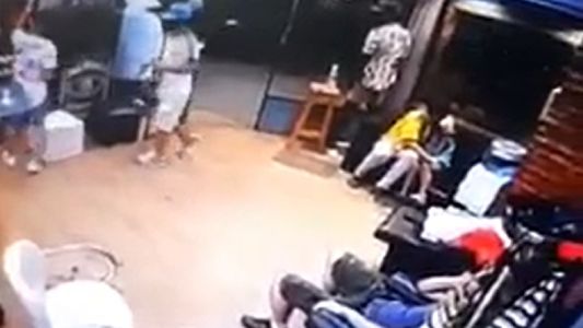 Otra vez un nene en medio de un robo, ahora durante el asalto a una peluquería