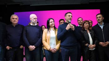 Juntos por el Cambio y la fría foto de unidad. Juntos por el Cambio y la fría foto de unidad.