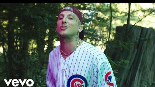 El Polaco presenta su nuevo single y video “Llora Llora”