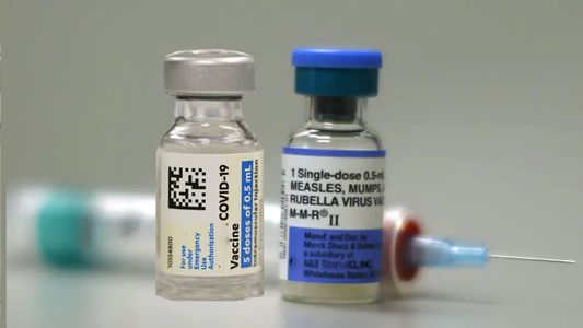 Pfizer avanza en su vacuna contra la variante Ómicron: ¿cuándo podría estar lista para su aplicación?