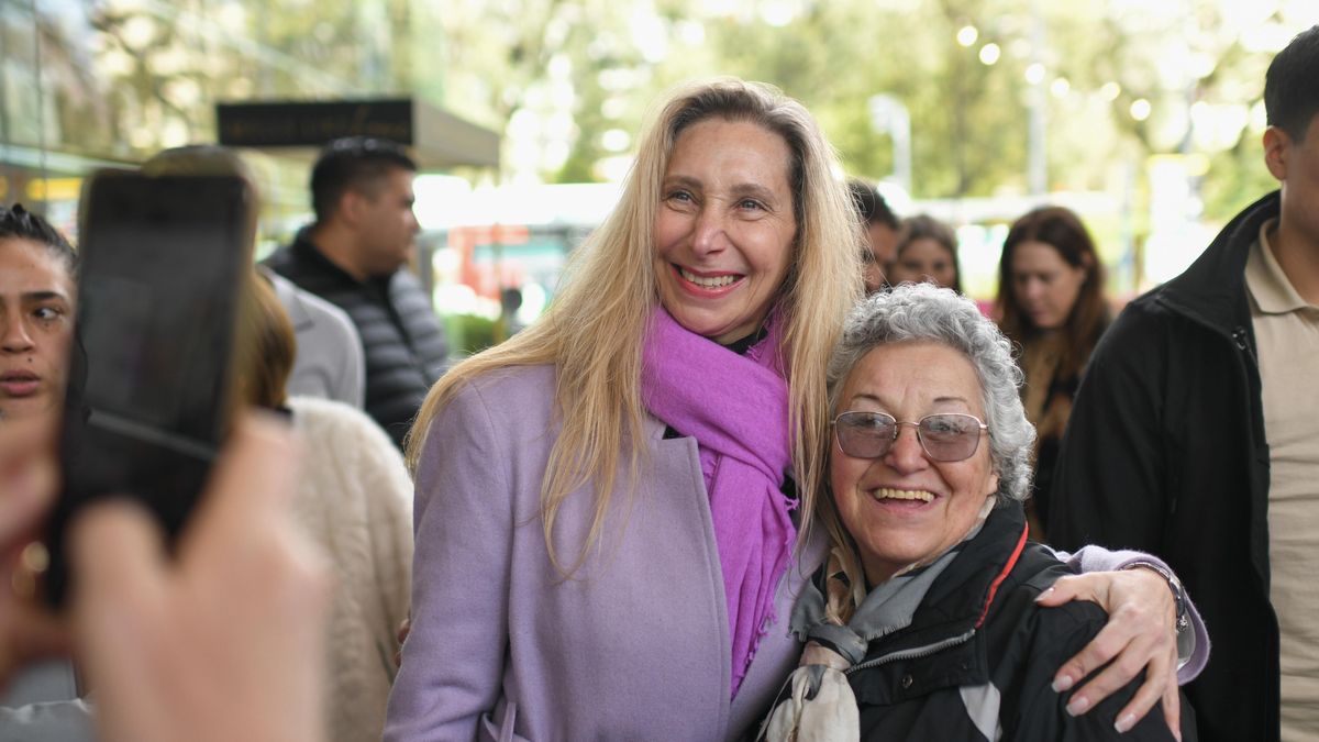 Karina Milei recorri&oacute; junto a Diego Santilli y Pilar Ram&iacute;rez la segunda etapa de V&iacute;a Viva, ubicada sobre el eje Libertador. (Foto: prensa La Libertad Avanza).