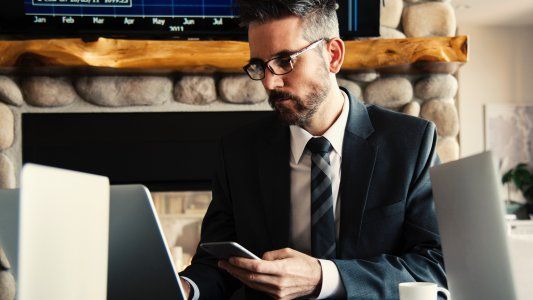 Trabajo: cuáles son los factores determinantes que buscan los argentinos en una empresa