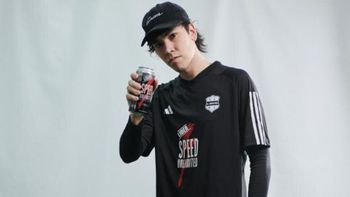 quien es el streamer que jugo un minuto en riestra, en el partido ante velez quien es el streamer que jugo un minuto en riestra, en el partido ante velez