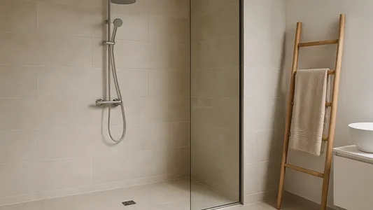 Duchas italianas: la tendencia minimalista que transforma los baños modernos