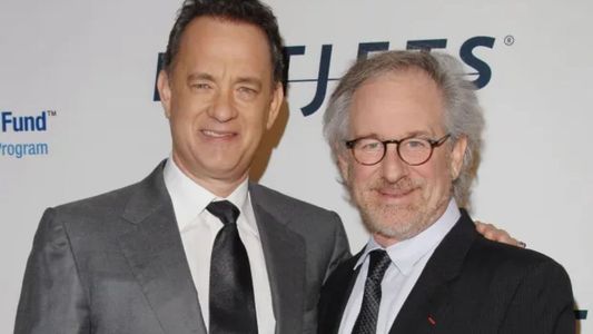 Netflix: Tom Hanks y Steven Spielberg se lucen en la película que redefinió el cine y marcó una era