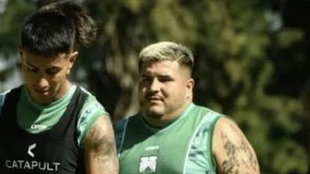 Editaron la foto de un refuerzo de Ferro con IA y salió al cruce de las críticas por su físico: Lo voy a...