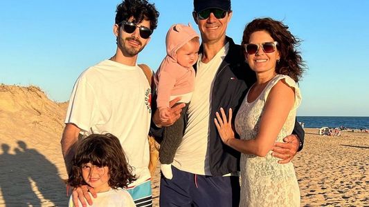 Isabel Macedo publicó las más tiernas fotos de su beba en la playa luego de las feroces críticas