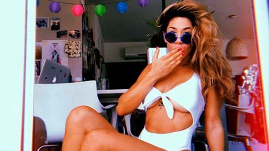 Jimena Barón se sacó una foto en ropa interior para mostrar todo lo que engordó en sus vacaciones