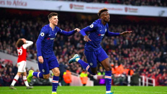 Premier League: Chelsea se lo dio vuelta a Arsenal en los últimos siete minutos y ganó el clásico de Londres